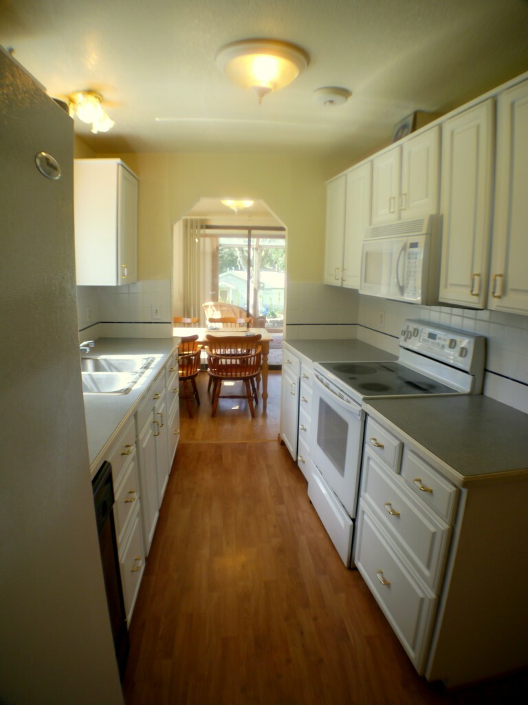 Property Photo:  1118 Raymond St  WA 98229 