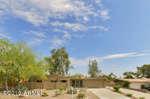 Property Photo:  2422 E North Lane  AZ 85028 