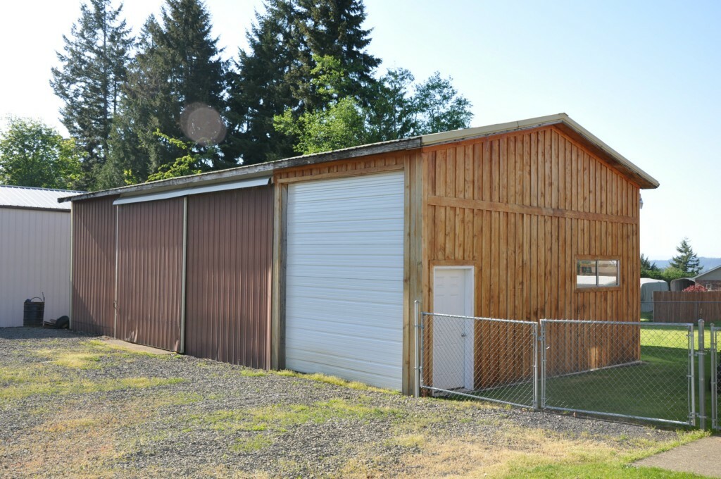 Property Photo: 1305 NE Wildwood Ave WA 98532