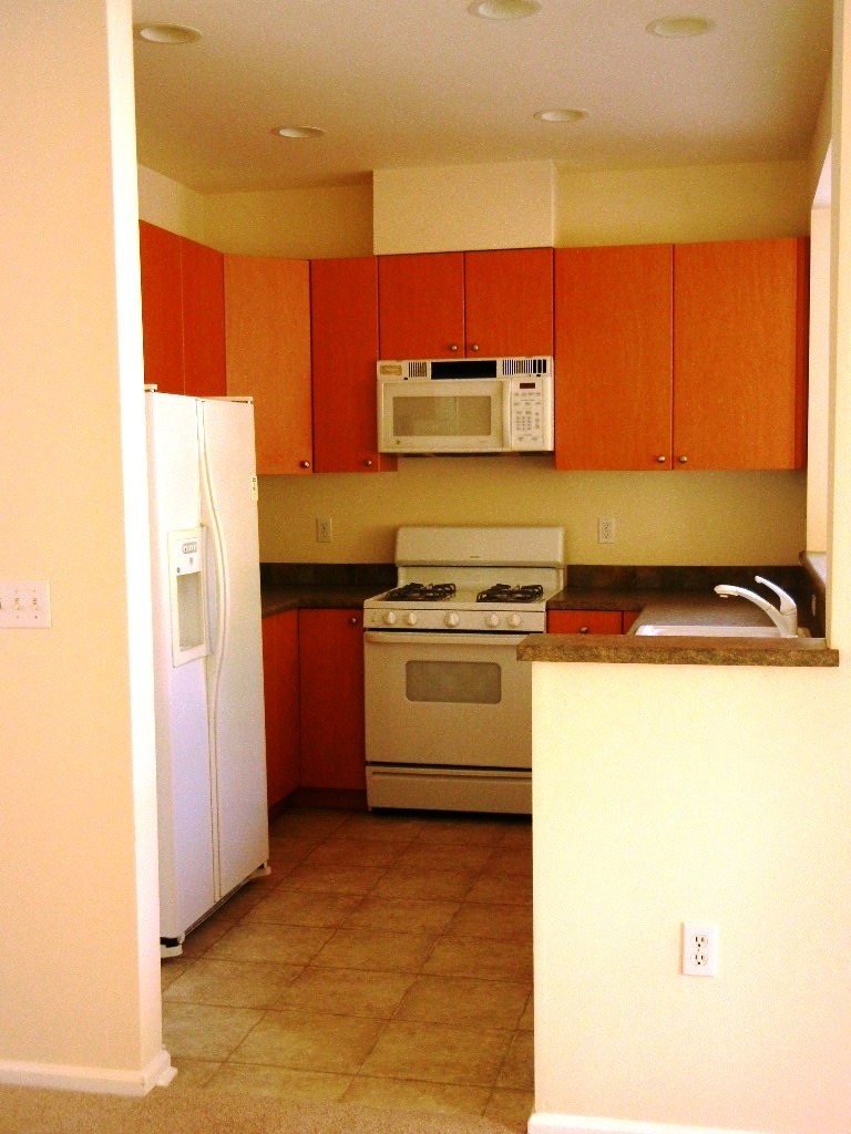 Property Photo: 212 S 49th St A WA 98005