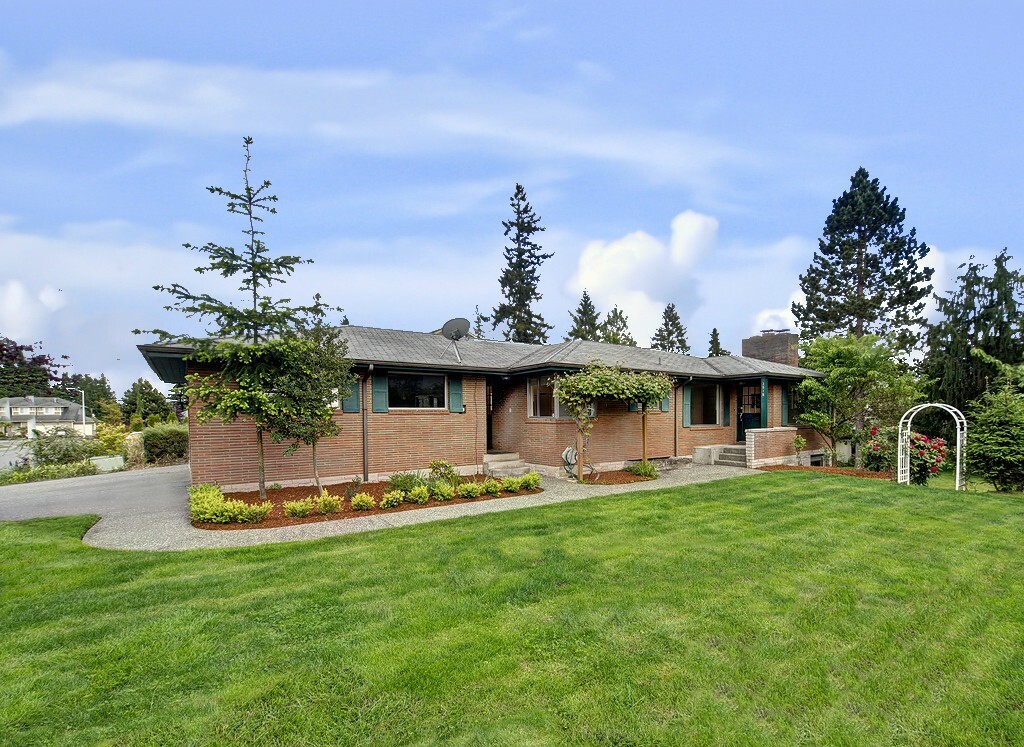 Property Photo:  3516 176th Place SW  WA 98037 