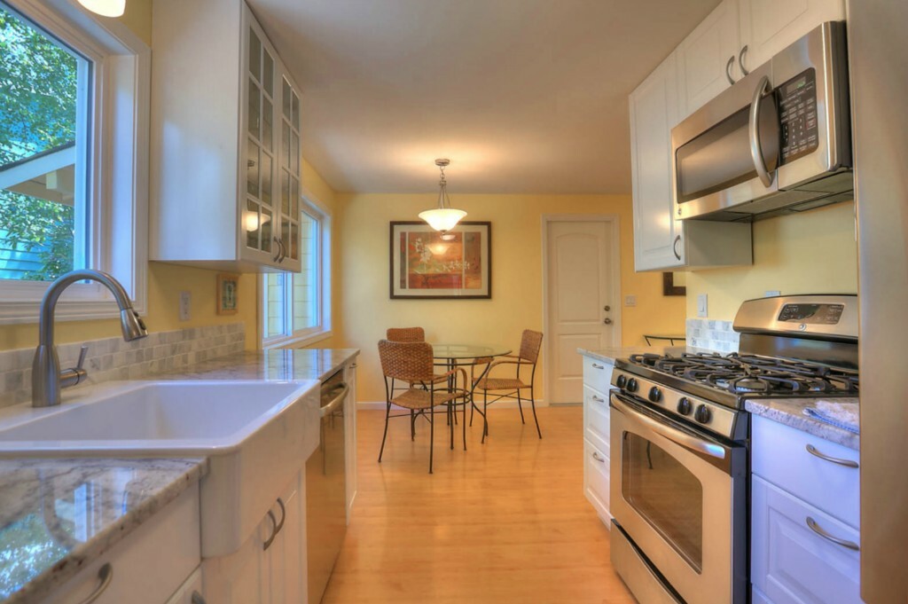 Property Photo:  6102 NE 202nd St  WA 98028 