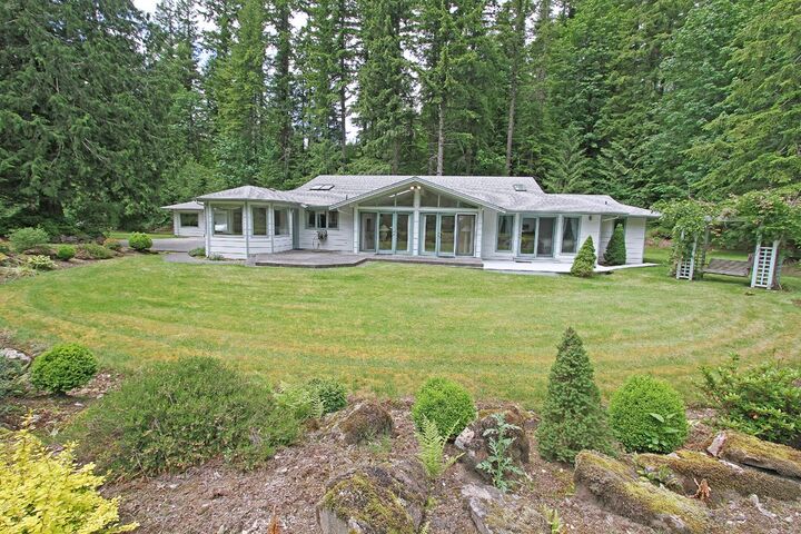 Property Photo: 44302 SE Ernies Grove Rd WA 98065