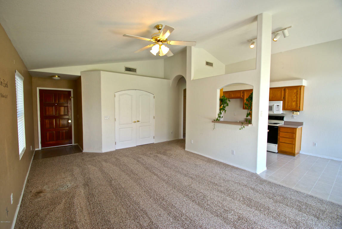 Property Photo:  816 E Baylor Lane  AZ 85225 