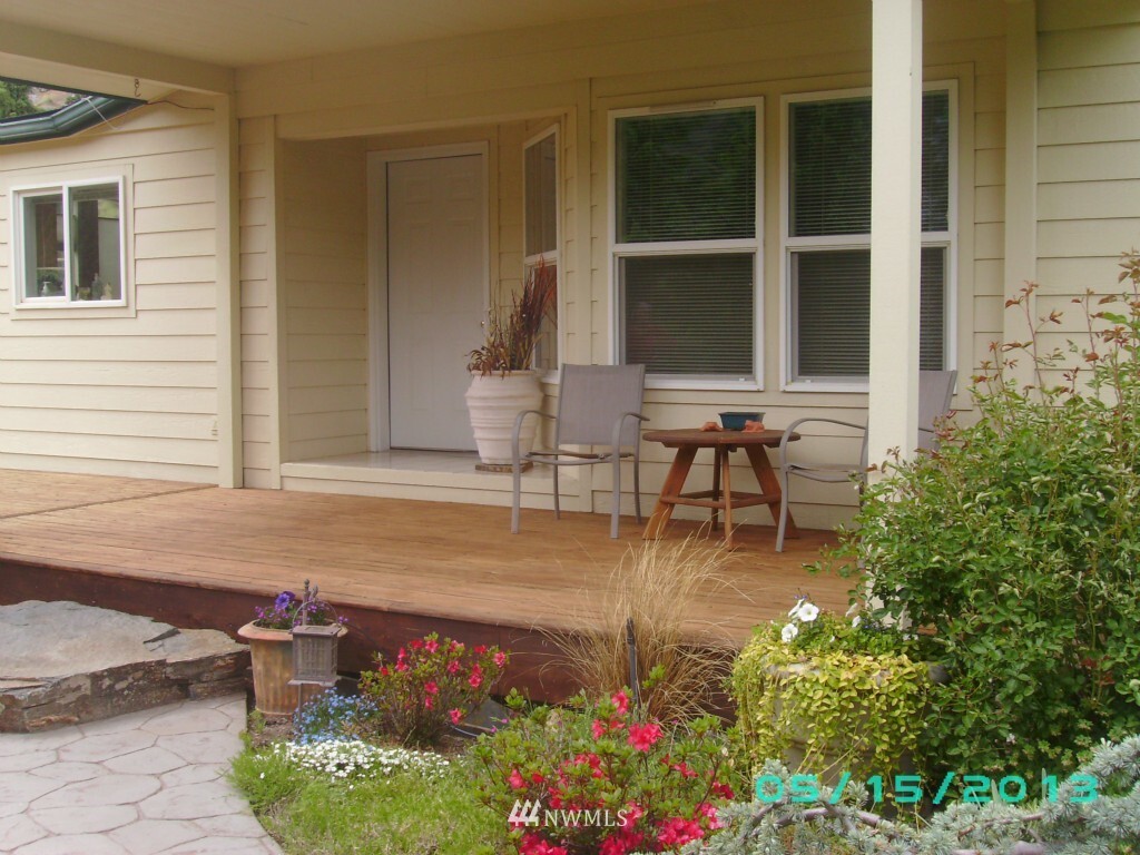 Property Photo: 6970 Olalla Canyon Road WA 98815
