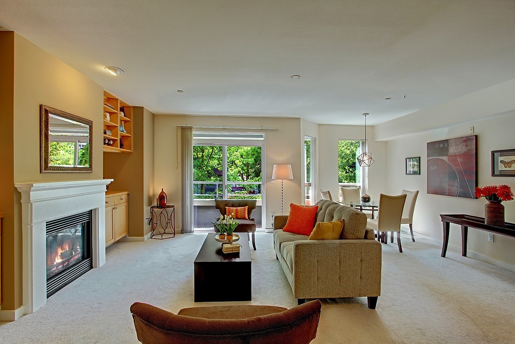 Property Photo: 925 110th Ave NE 208 WA 98004