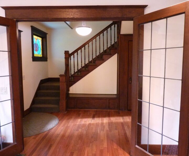 Property Photo: 1910 45 Ave SW WA 98116