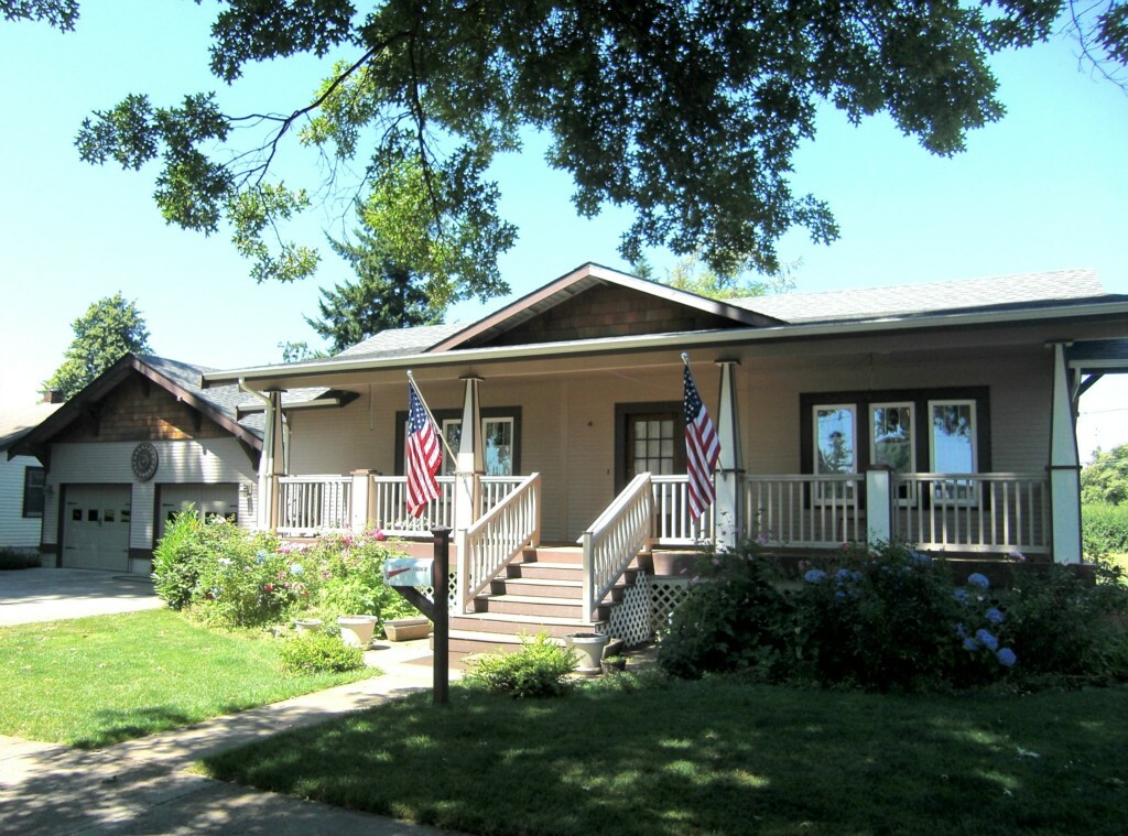 Property Photo: 1400 Front St WA 98264