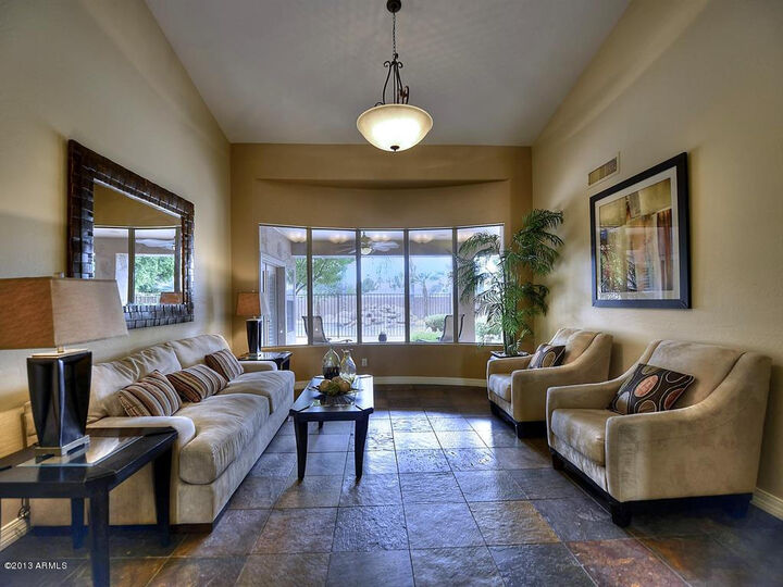 Property Photo:  617 E Desert Park Lane  AZ 85020 