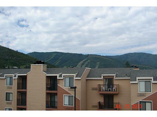Property Photo: 2000 Prospector Avenue 403 UT 84060