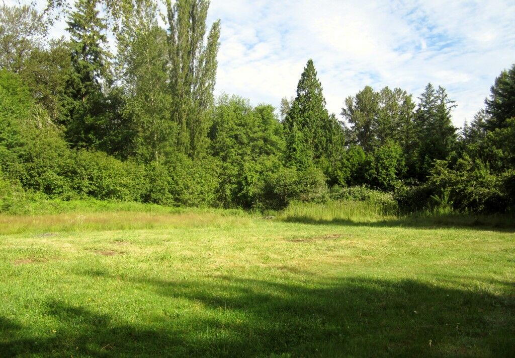 Property Photo:  19612 NE 133rd St  WA 98077 