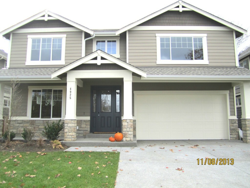 Property Photo: 785 Hoquaim Ave NE WA 98059