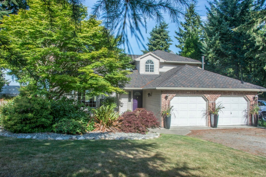 Property Photo:  12423 Vashon Hwy SW  WA 98070 