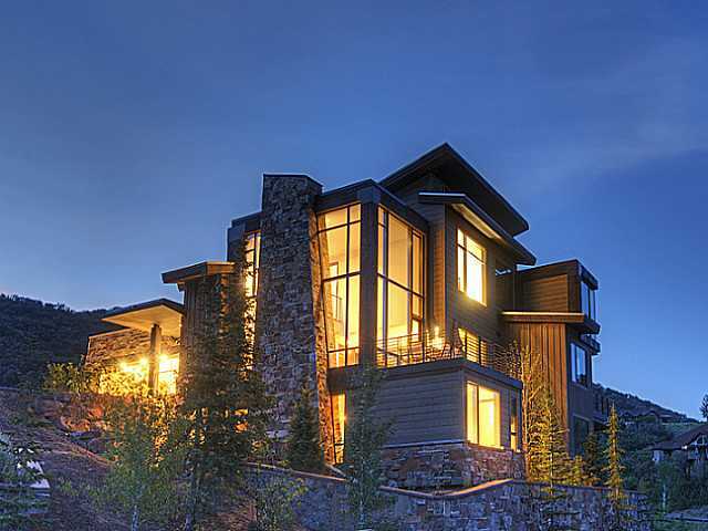Property Photo: 4884 Enclave Way #21 UT 84098