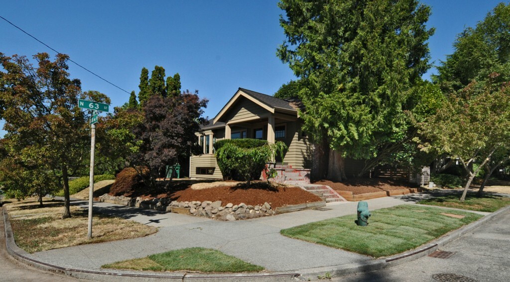 Property Photo:  6302 Corliss Ave N  WA 98103 