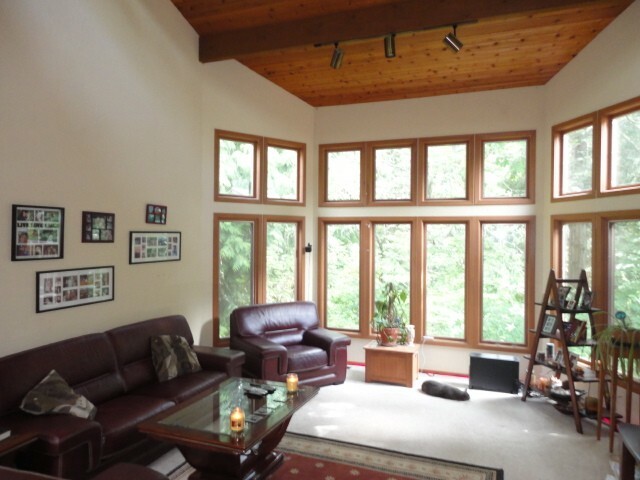 Property Photo: 7813 60th St SE WA 98290
