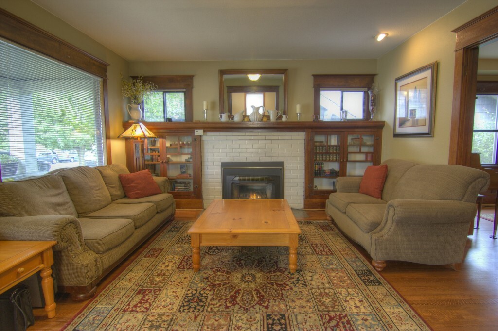 Property Photo: 3825 S J St WA 98418