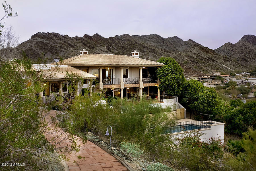 Property Photo:  2109 E Kaler Drive  AZ 85020 