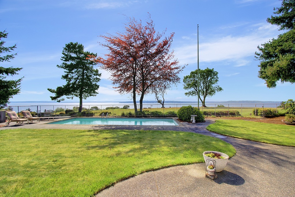 Property Photo: 18455 17th Ave NW WA 98177