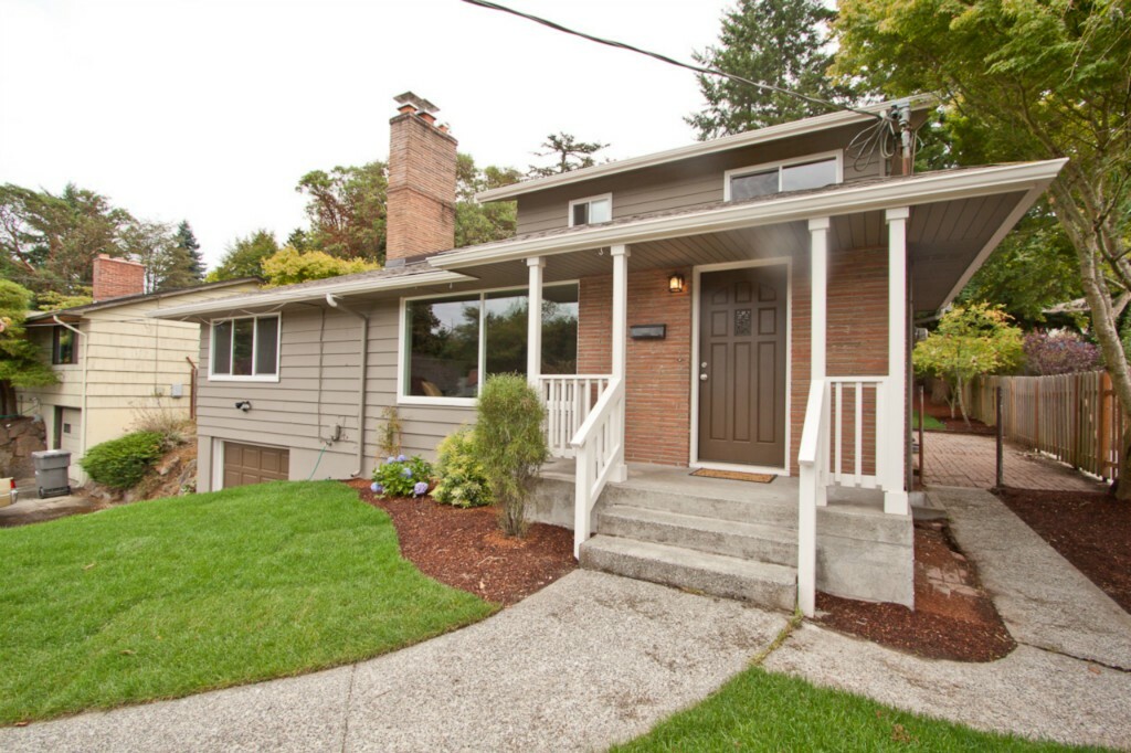 Property Photo: 11424 30th Place SW WA 98146
