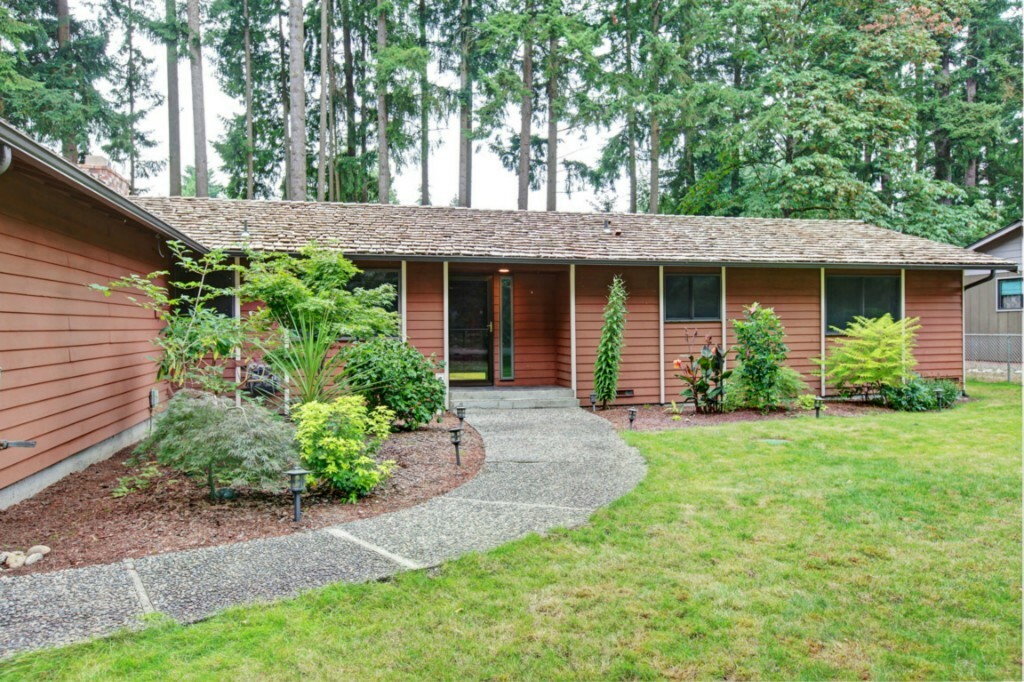 Property Photo: 14519 160th Ave SE WA 98059