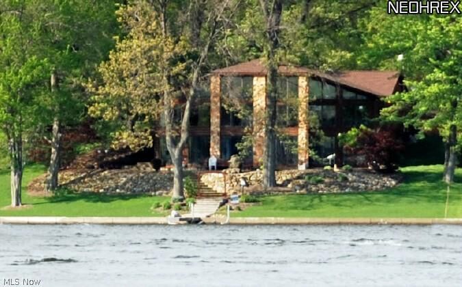 Property Photo: 572 Marina Drive OH 44319