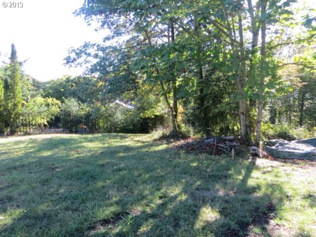 Property Photo: W 38th OR 97405