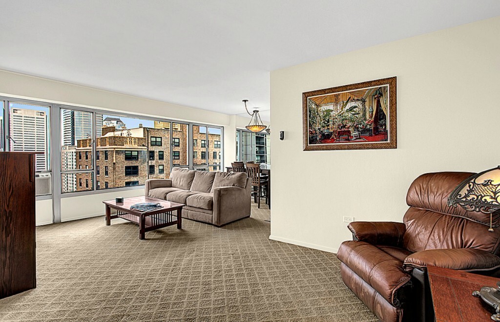 Property Photo: 1221 Minor Ave 1011 WA 98101