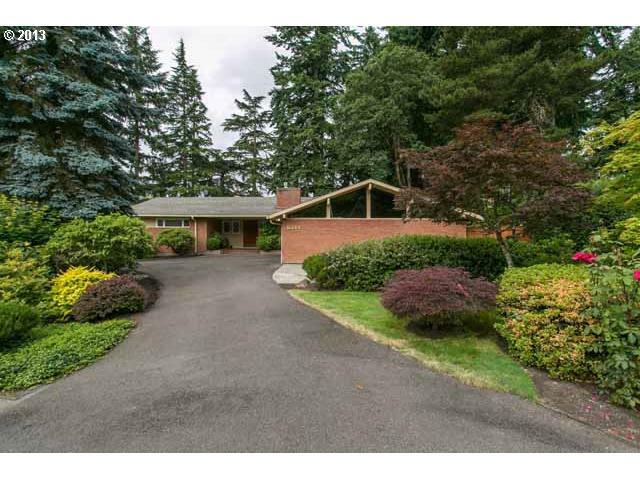 8344 SW Woodside Dr  Portland OR 97225 photo