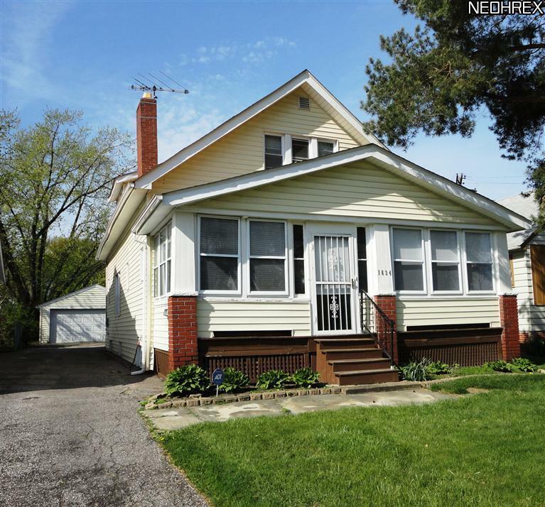 Property Photo: 1634 Avalon OH 44112