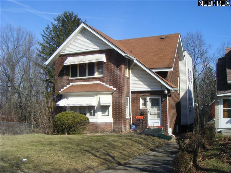 2203 Elm Street  Youngstown OH 44505 photo