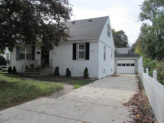 Property Photo:  318 Marshall Drive  PA 16505 