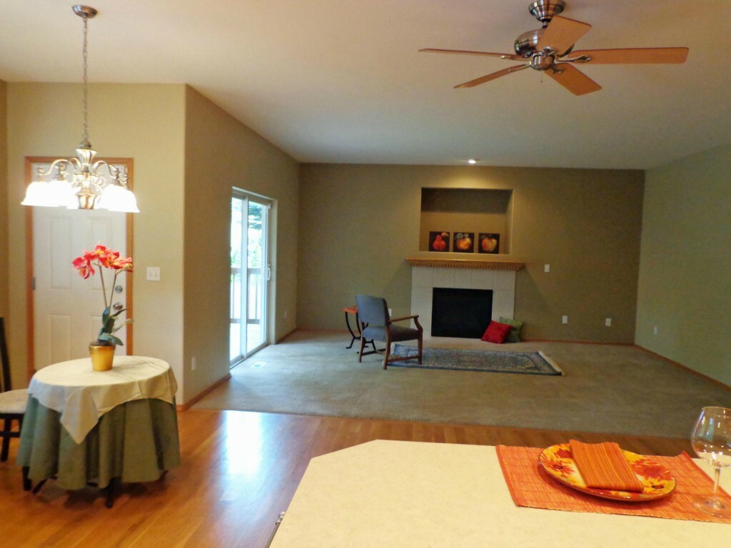 Property Photo: 719 142nd Place SW WA 98087