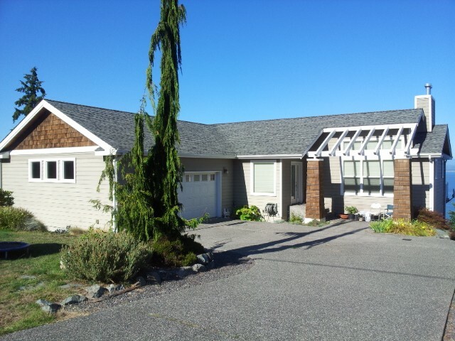 Property Photo:  1373 Crestview Dr  WA 98282 