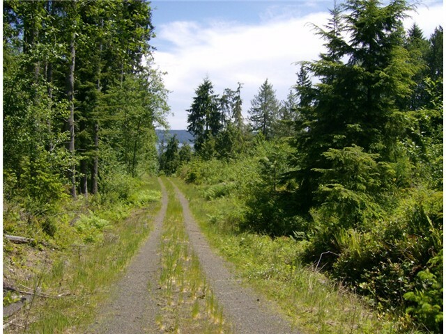 Property Photo: 7583 Thorndyke Rd WA 98376