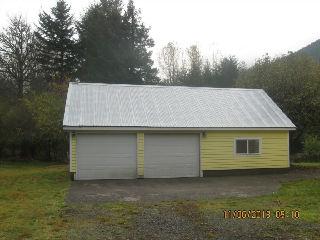 Property Photo:  202 Kauer Rd  WA 98377 