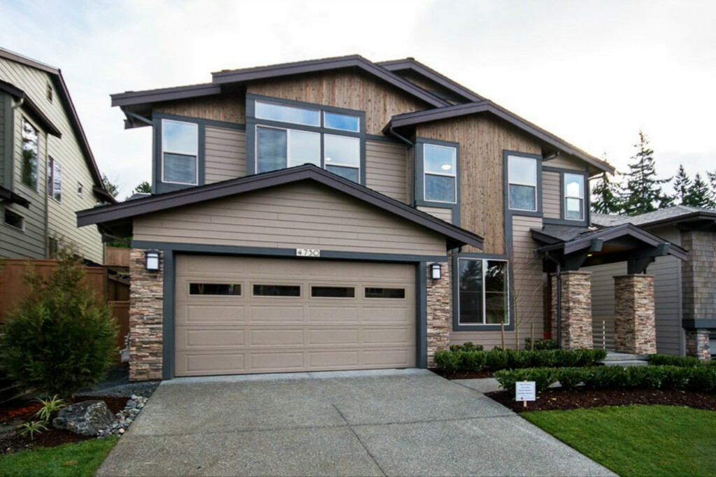 Property Photo:  1307 N 26 St  WA 98056 