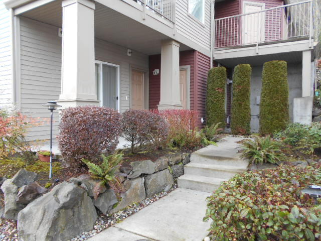 Property Photo:  21507 42nd Ave S M1  WA 98198 