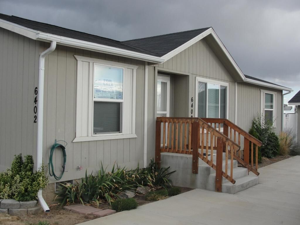 Property Photo: 6402 Horizons Ct WA 98901