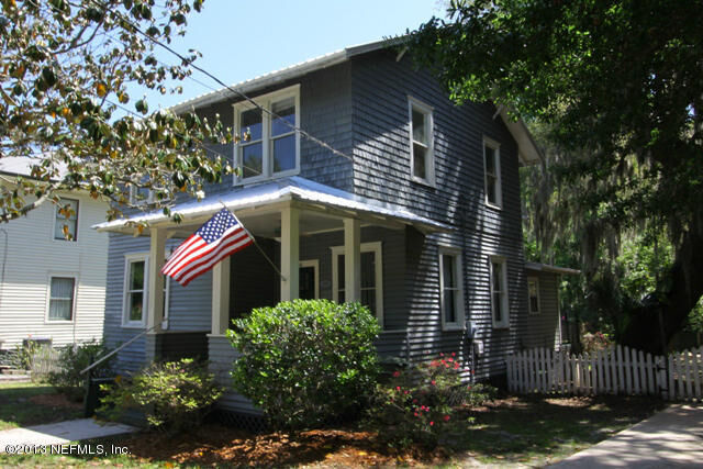 Property Photo:  501 N 3rd Street  FL 32177 