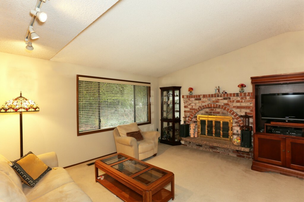 Property Photo: 13203 NE 190th Place WA 98072