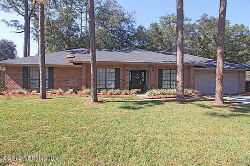 Property Photo: 12628 Dunraven Trail FL 32223
