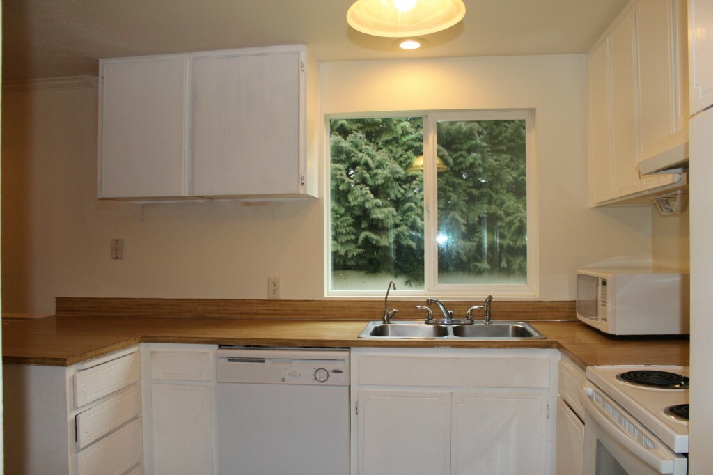 Property Photo:  6224 87th St NE  WA 98270 