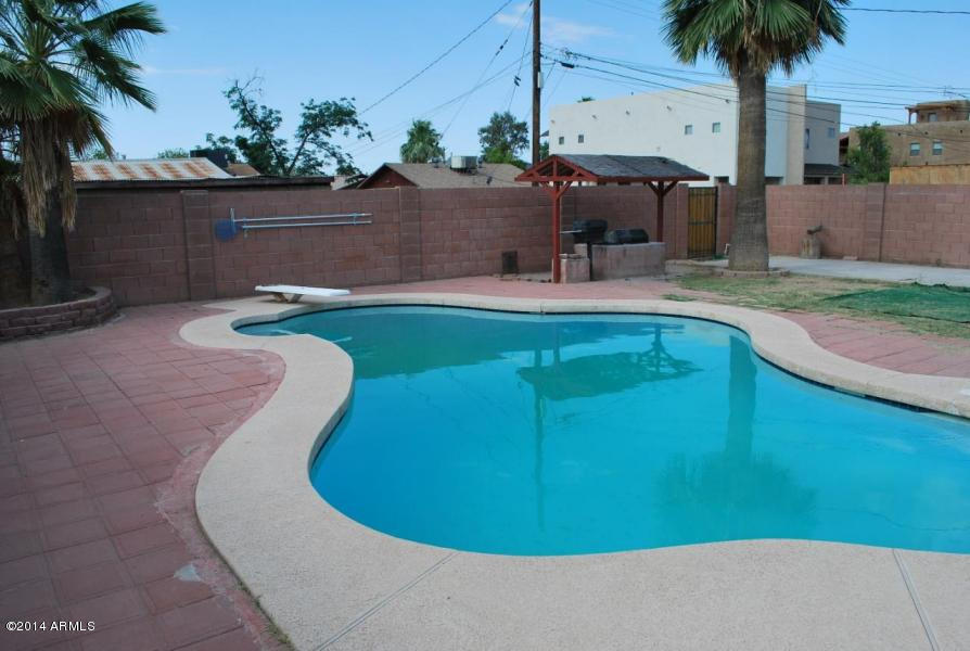 Property Photo: 1027 E Harry Street AZ 85288