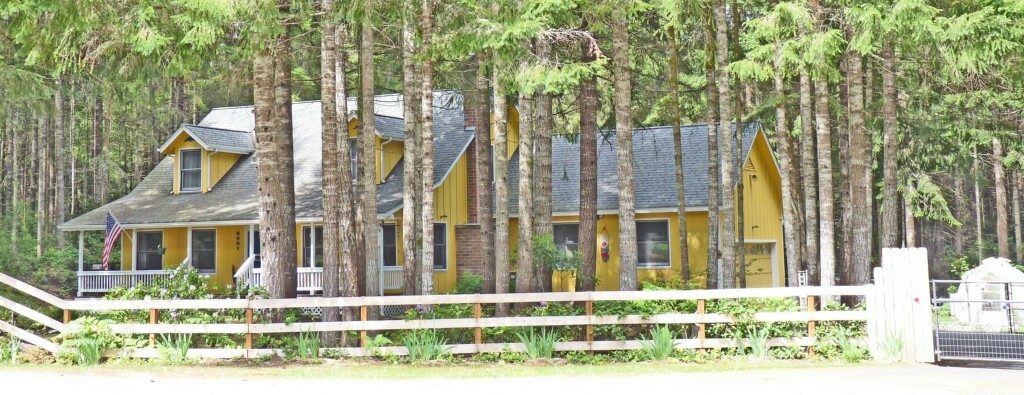 Property Photo: 6201 SE Modoc Court WA 98367