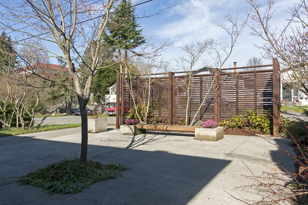 Property Photo:  4239 S Frontenac Street  WA 98118 