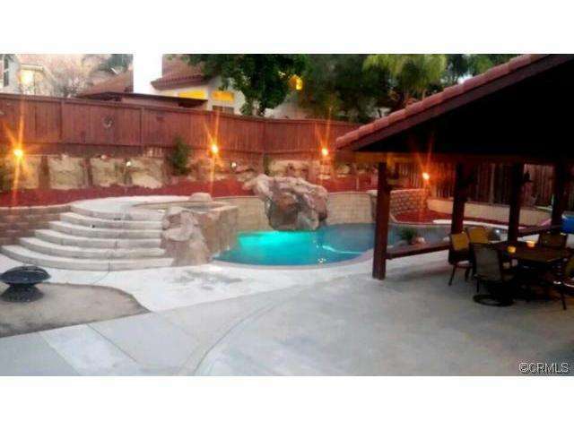 Property Photo: 40216 Calle Medusa CA 92591