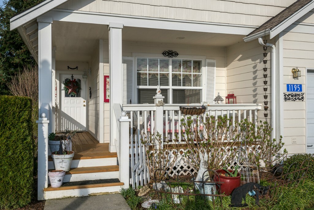 Property Photo:  1195 Fidalgo Drive  WA 98233 