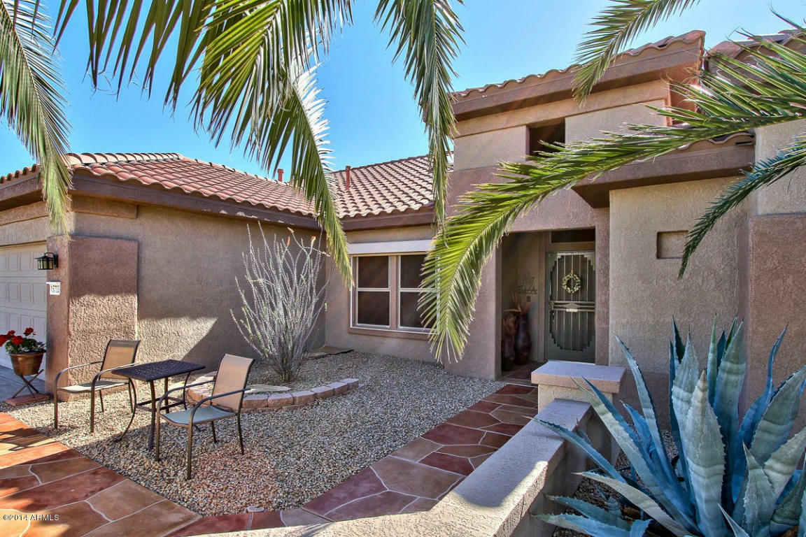 Property Photo:  15733 W Linksview Drive  AZ 85374 