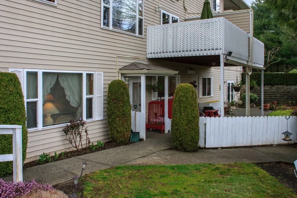 Property Photo:  515 Main Place D  WA 98264 